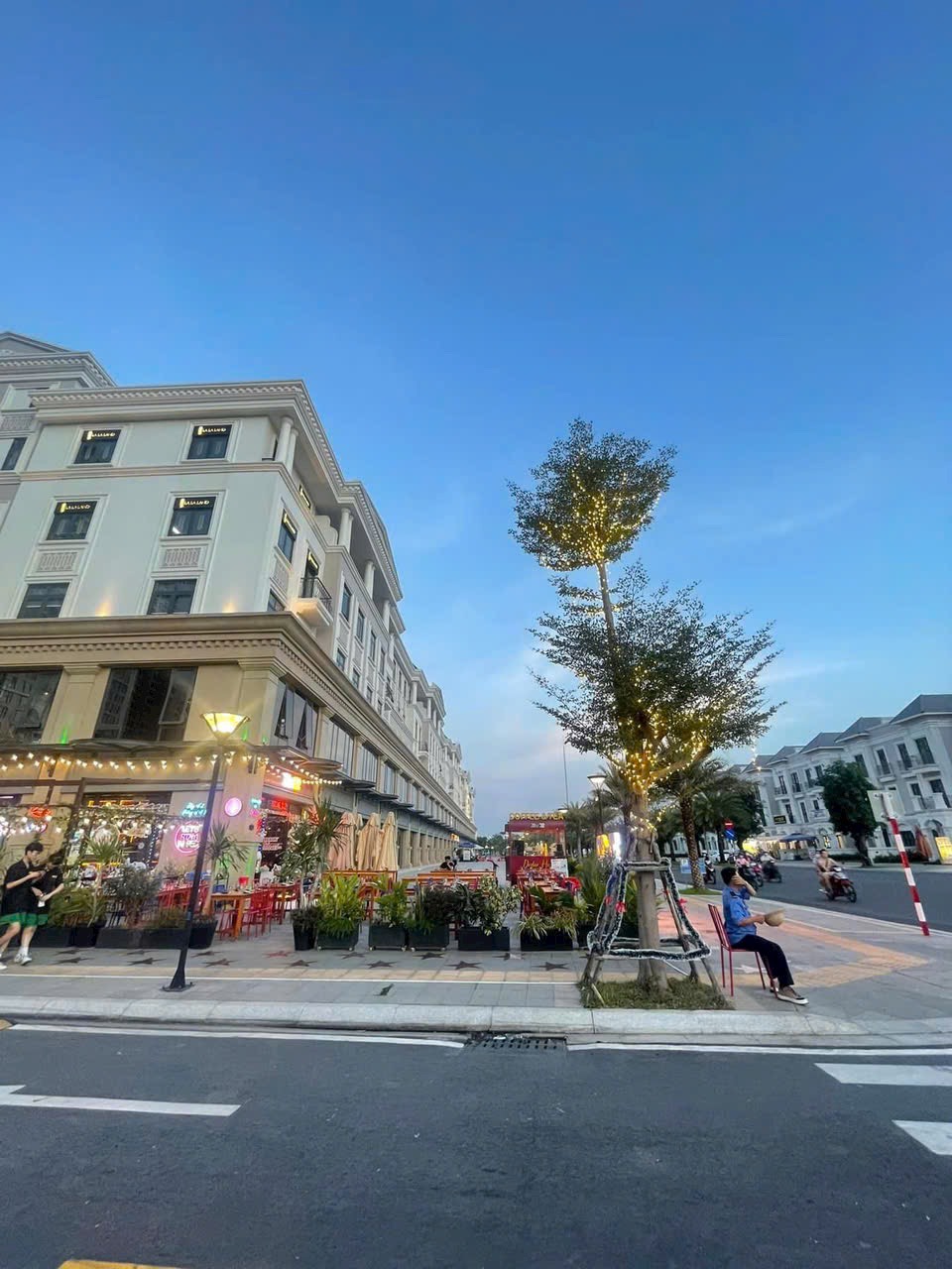Cập Nhật Giá Bán Nhà Phố Vinhomes Cần Giờ, Vinhomes Hạ Long , Căn Hộ Vinhomes Grand Park, Vinhomes Long An, Vinhomes Hà Nội... - Cập nhật 24/7